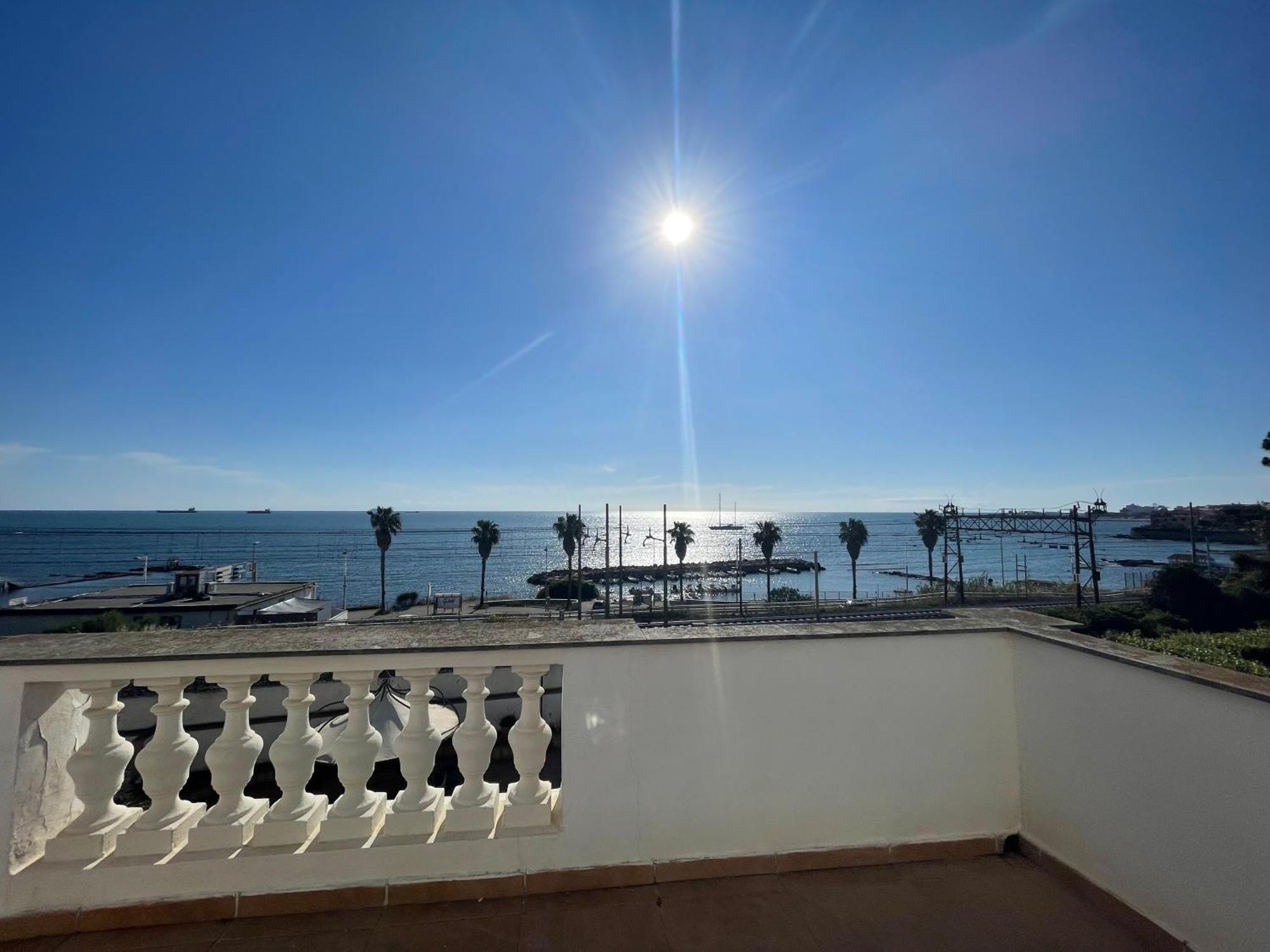Palazzo Podesta Civitavecchia Exterior foto